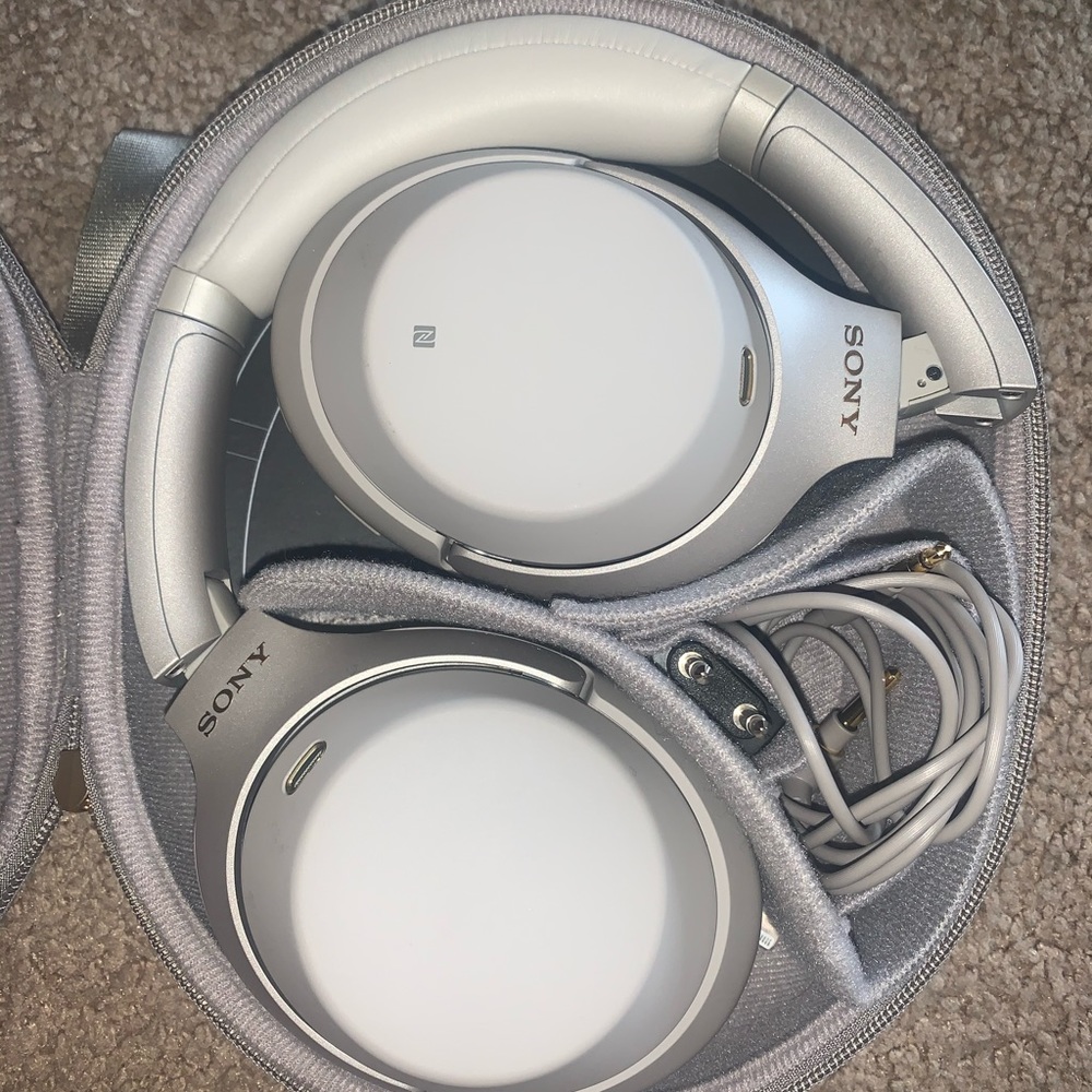 Sony Headphones WH1000XM3
